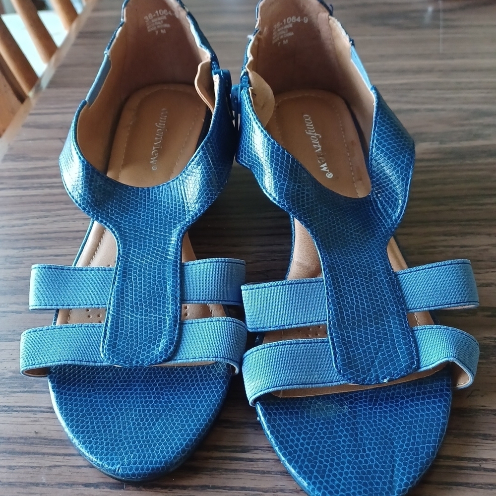 Croft & Barrow Women's Sandals - Blue, side zip, comfortable, 7